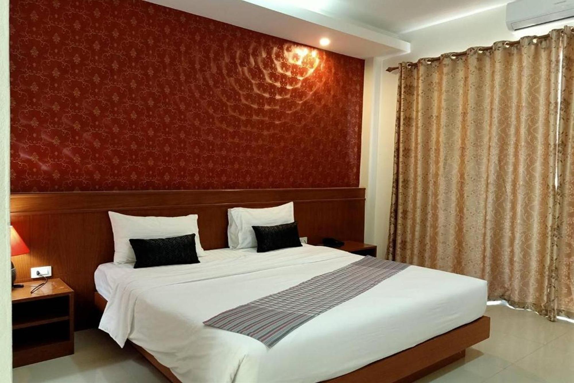 Karnmanee Place Hotel Udon Thani Esterno foto