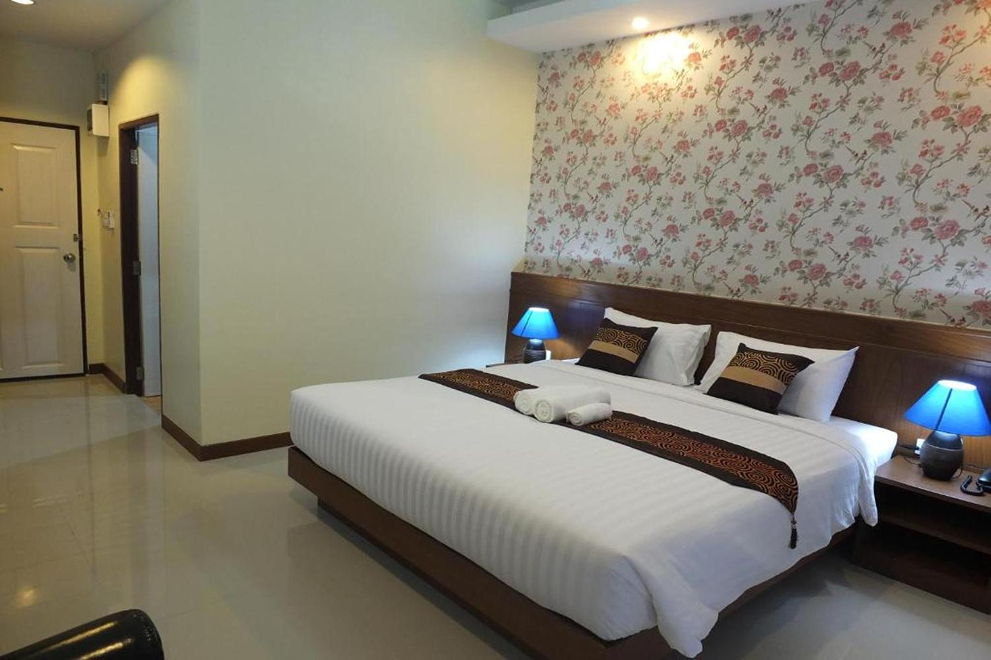 Karnmanee Place Hotel Udon Thani Esterno foto