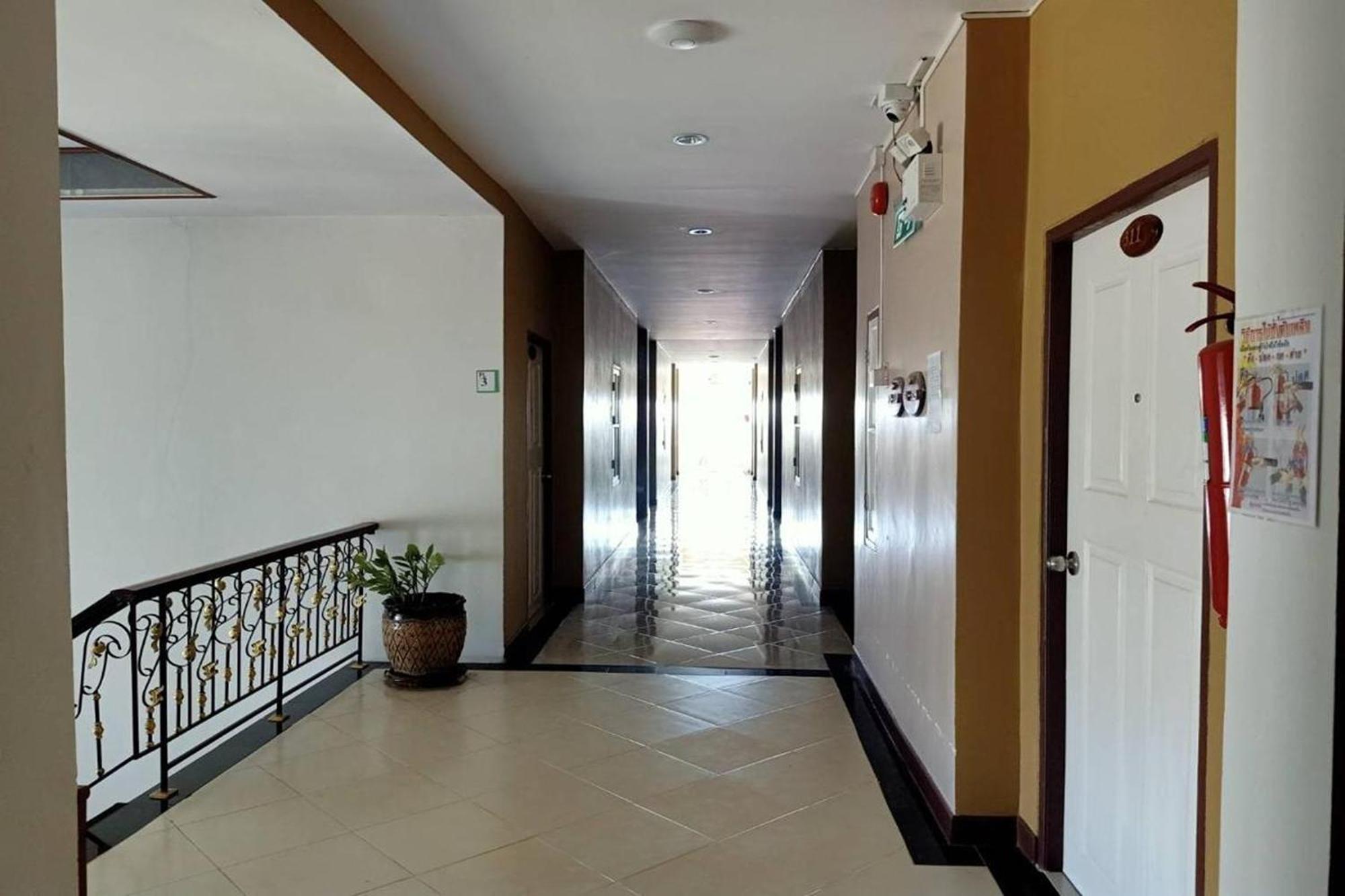Karnmanee Place Hotel Udon Thani Esterno foto